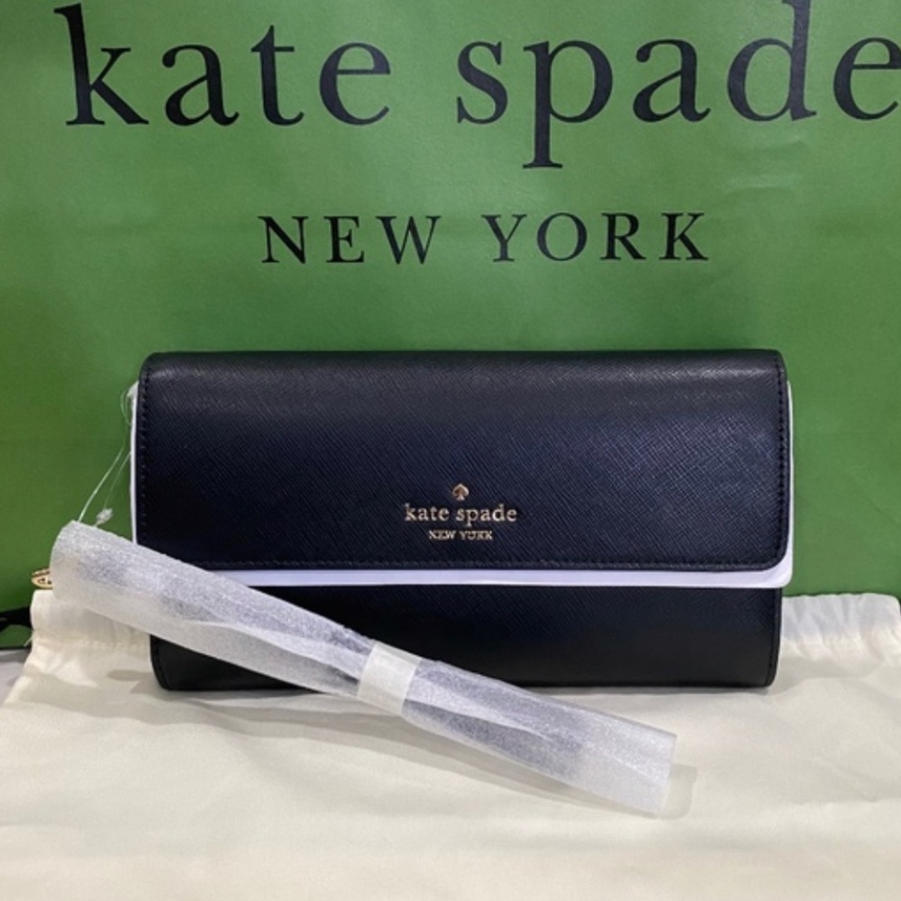 Kate Spade Madison travel wristlet NWT